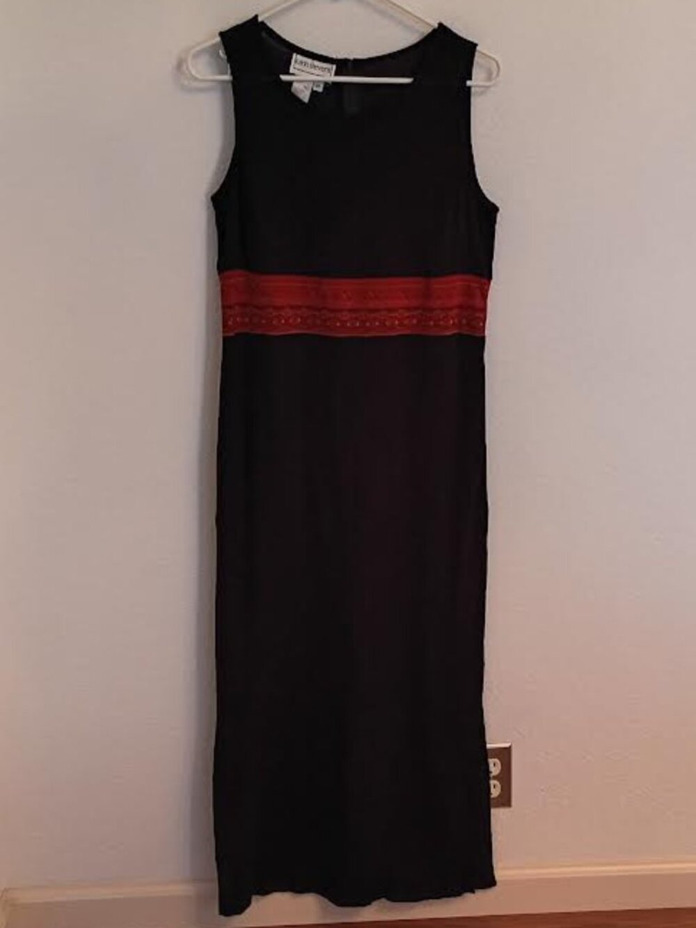 VINTAGE KARIN STEVENS MAXI DRESS BLACK CRINKLE FABRIC SLEEVELESS BORDER SIZE 10